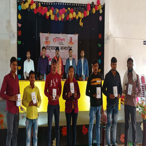 Free Smartphone Distribution By Government of UP